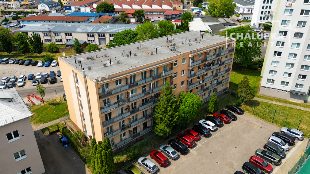 Zrekonštruovaný 2-izbový byt s balkónom, K. Výstavisku Trenčín