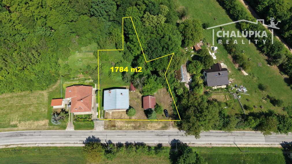 RD 7+1 (220 m2) s garážou a 1784 m2 pozemkom v Prašníku pri Piešťanoch