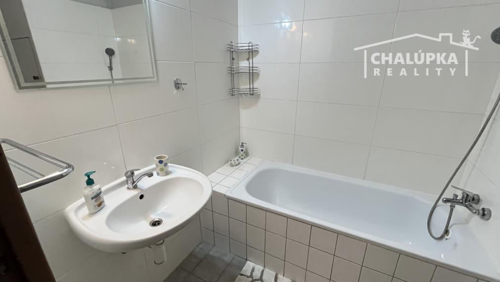 2-izbový byt s lodžiou v Trenčíne, ul. Šafárikova - Juh II