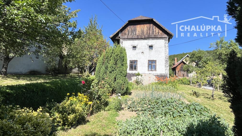 Tradičná chalupa v Hornej Súči časť Dúbrava, 887 m2 pozemok