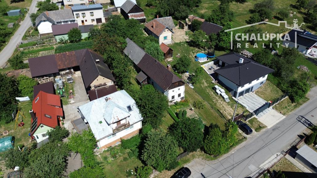 Tradičná chalupa v Hornej Súči časť Dúbrava, 887 m2 pozemok