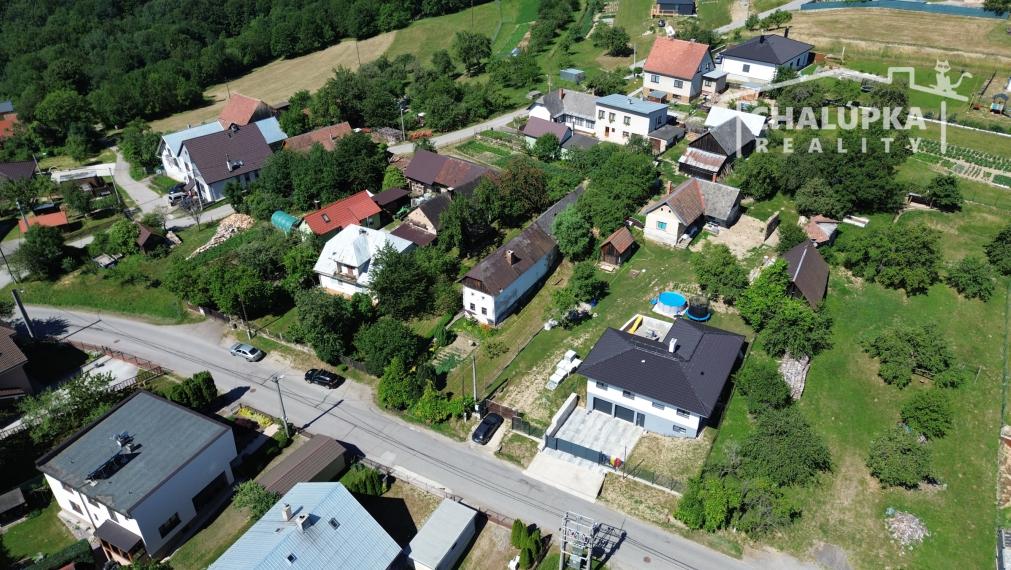 Tradičná chalupa v Hornej Súči časť Dúbrava, 887 m2 pozemok
