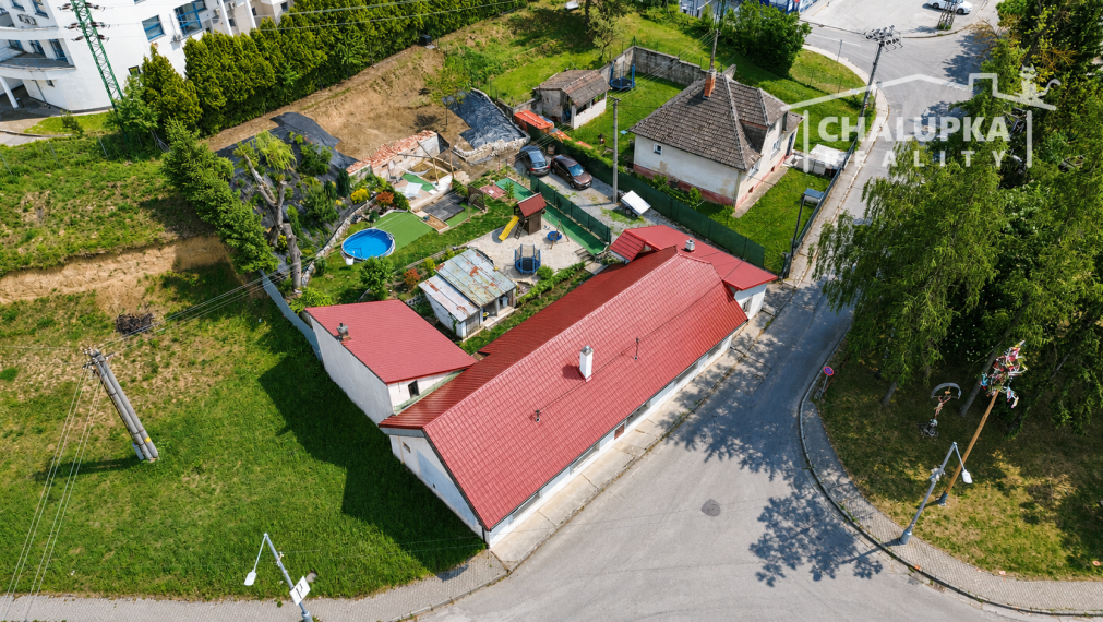 Rodinný dom za cenu bytu !!! 1038 m2 pozemok, Tr. Teplá, časť Dobrá