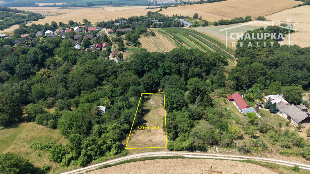 Pozemok 1264 m2 v Haluziciach pri Novom Meste nad Váhom