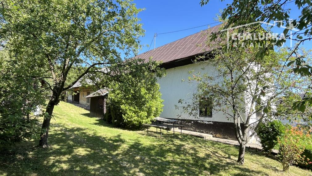 Tradičná chalupa v Hornej Súči časť Dúbrava, 887 m2 pozemok