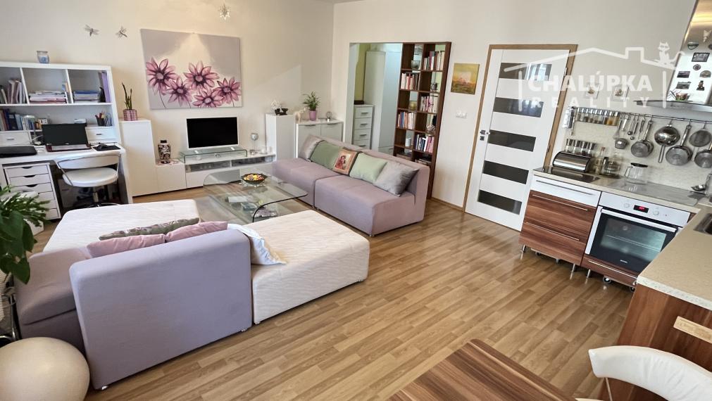 Pekný 1 a 1/2 izbový byt s balkónom 43 m2 Východná ul. Trenčín