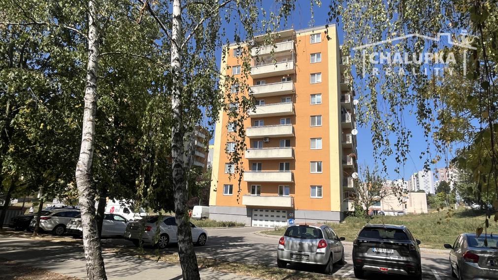 Pekný 1 a 1/2 izbový byt s balkónom 43 m2 Východná ul. Trenčín