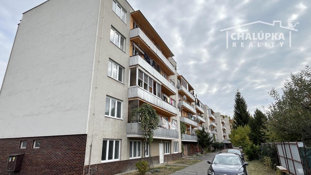 Zariadený 3-izbový byt s 2 balkónmi a parkovaním v Trenčíne, ul. Bavlnárska