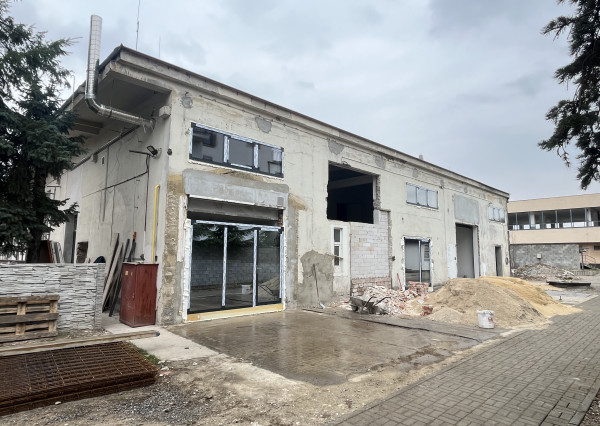 Na prenájom: Priestory 370 m2, Trenčín - Súvoz