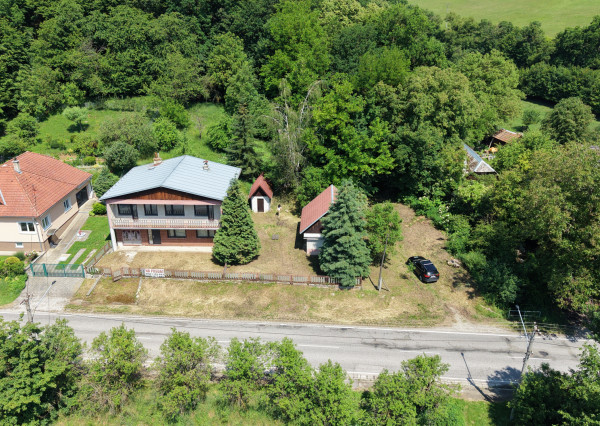RD 7+1 (220 m2) s garážou a 1784 m2 pozemkom v Prašníku pri Piešťanoch