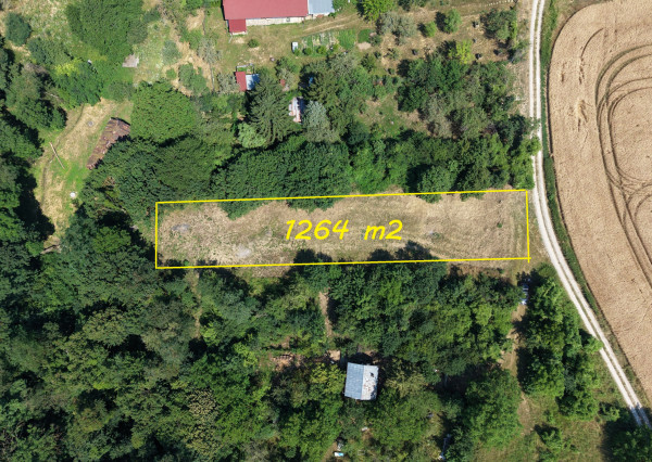 Pozemok 1264 m2 v Haluziciach pri Novom Meste nad Váhom